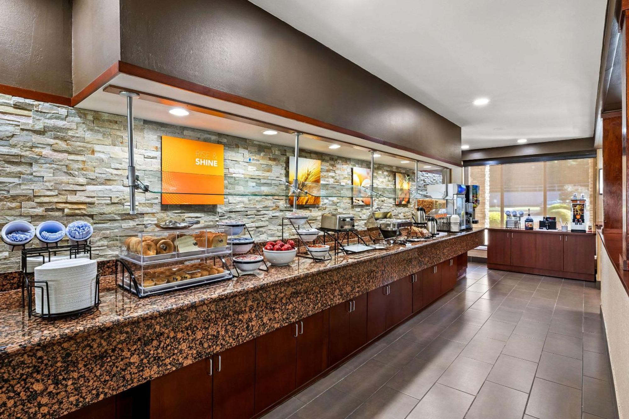Comfort Inn Roswell-Dunwoody Exteriör bild